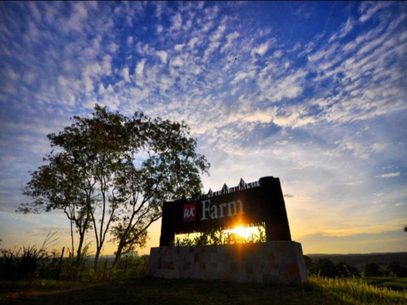 Hotel Uk Farm Kluang Exterior foto